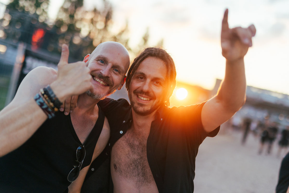 Loading... just a sec